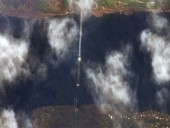 Супутникові знімки Maxar зафіксували значні руйнування Новокаховської дамби - фото 2